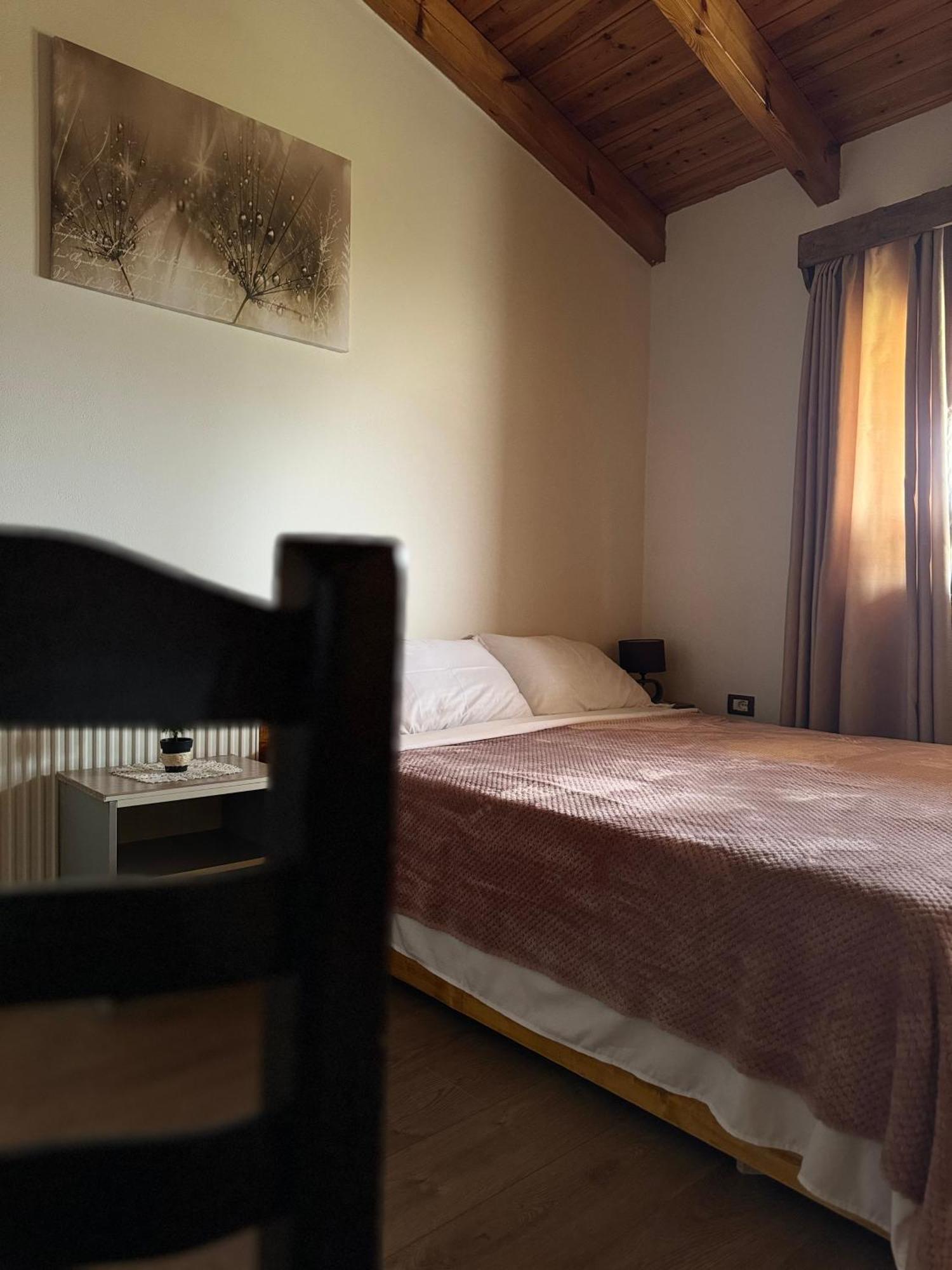 Bujtina Anlu Hotell Nepravishte Eksteriør bilde